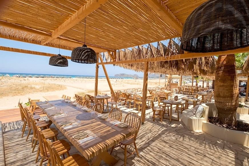 Λιοκαλυβο Beach Bar